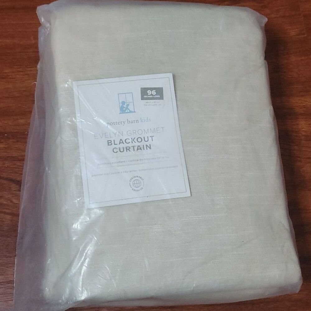 Pottery Barn Kids Evelyn Grommet Blackout Curtain 44x96 Beige/Flax NIP